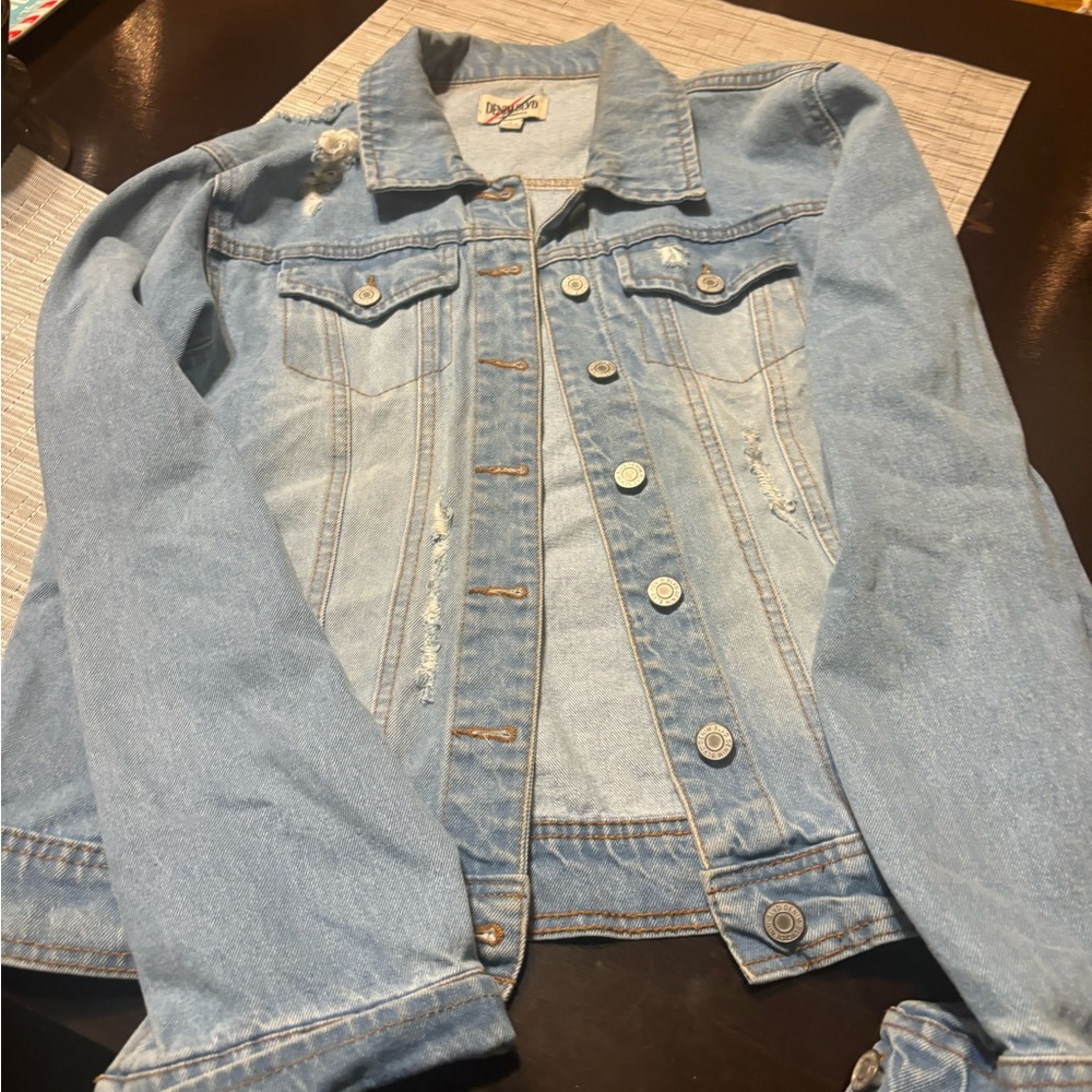 Distressed denim, Jean jacket size large! Only want it a few times! Denin blvd